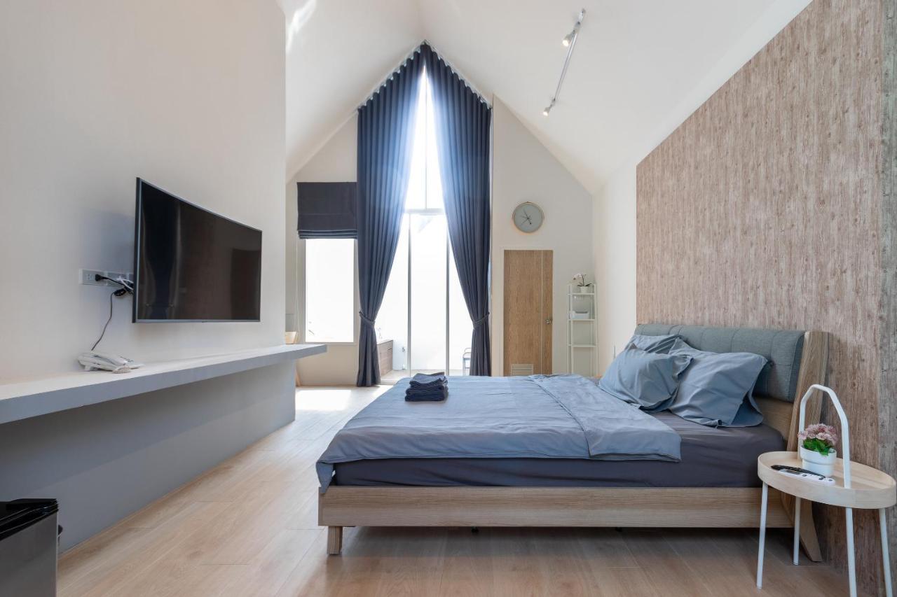 Nidhra นิทรา Apartment Ban Lat Krachaeng Exterior photo