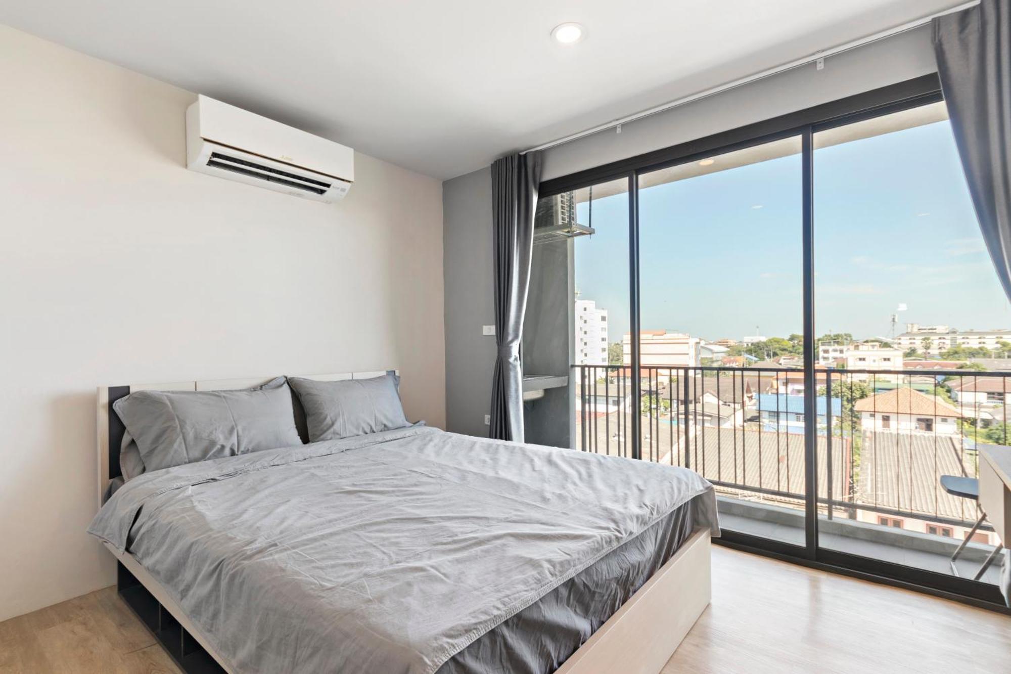 Nidhra นิทรา Apartment Ban Lat Krachaeng Exterior photo