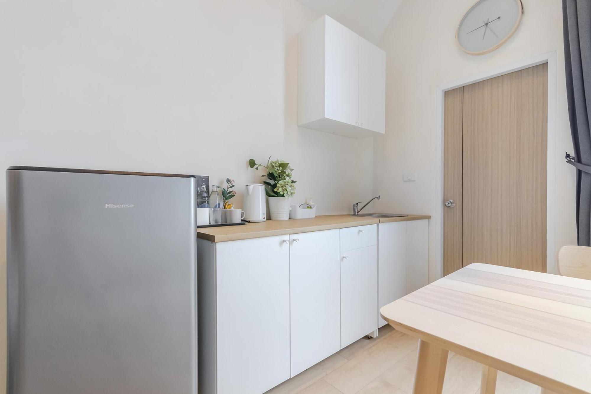 Nidhra นิทรา Apartment Ban Lat Krachaeng Exterior photo