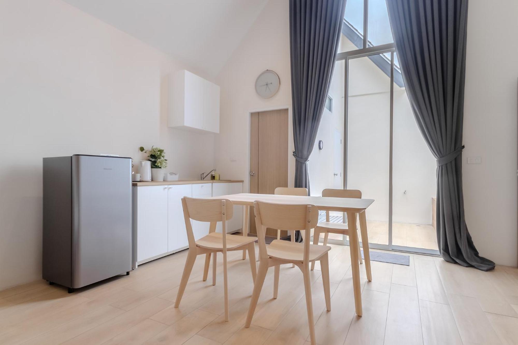 Nidhra นิทรา Apartment Ban Lat Krachaeng Exterior photo